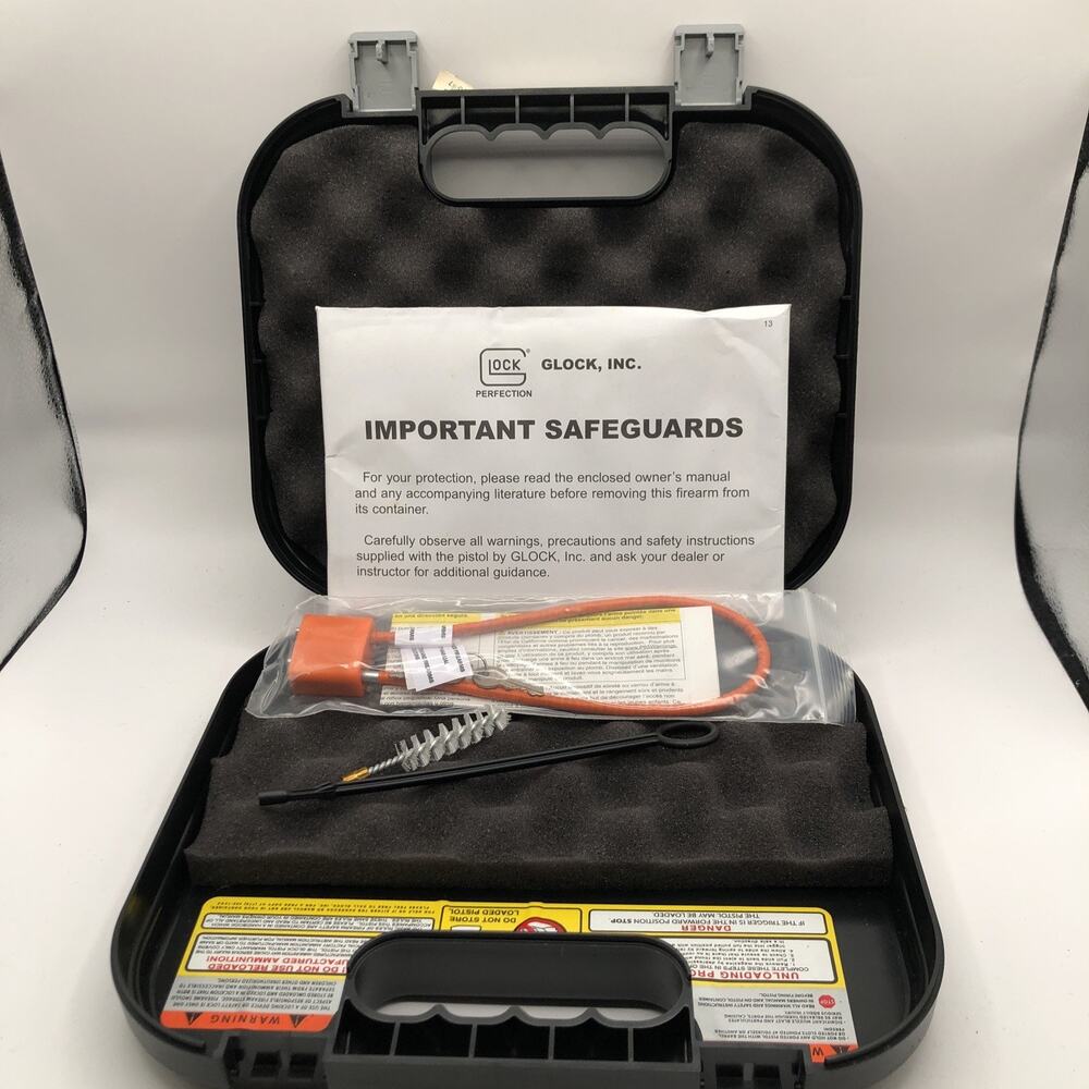 Original Glock G48 Factory Hard Case W/ Owners Manual, Cleaning Rod & Lock